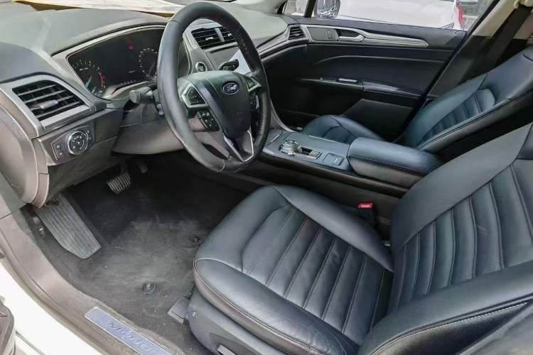 Used Ford Mondeo 2017 EcoBoost 180 Stylish Model
