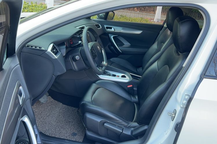 Used DS 6 2016 1.6T Elegant Edition THP160