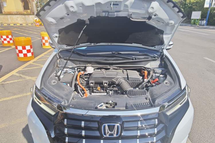 Used Honda Elysion 2024 2.0L eHEV Luxury Edition