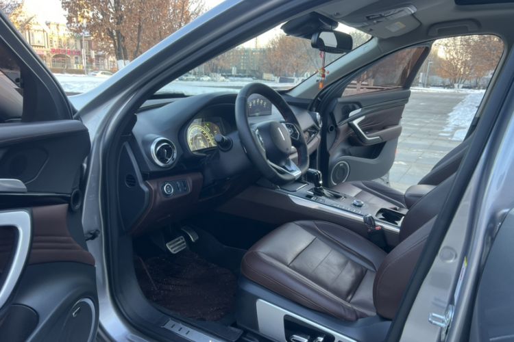 Used Wey VV7 2017 2.0T Flagship Model
