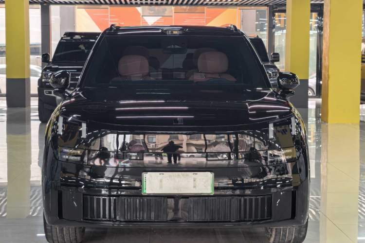 Used Lynk & Co 900 2025 1.5T Ultra
