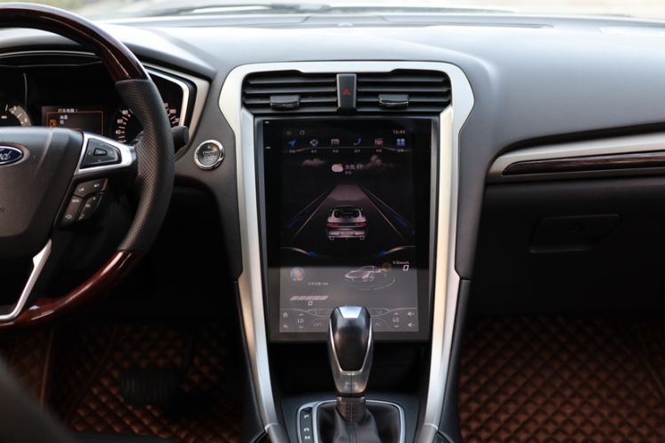 Used Ford Mondeo 2013 2.0L GTDi 200 Fashion Edition Interior 11