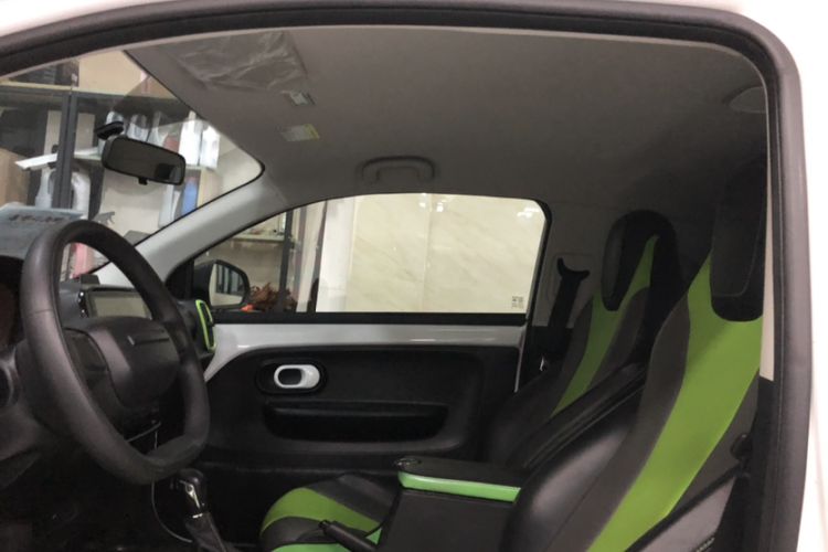 Used Roewe Clever 2021 302 km New Four-Seater Super-Efficient Version
