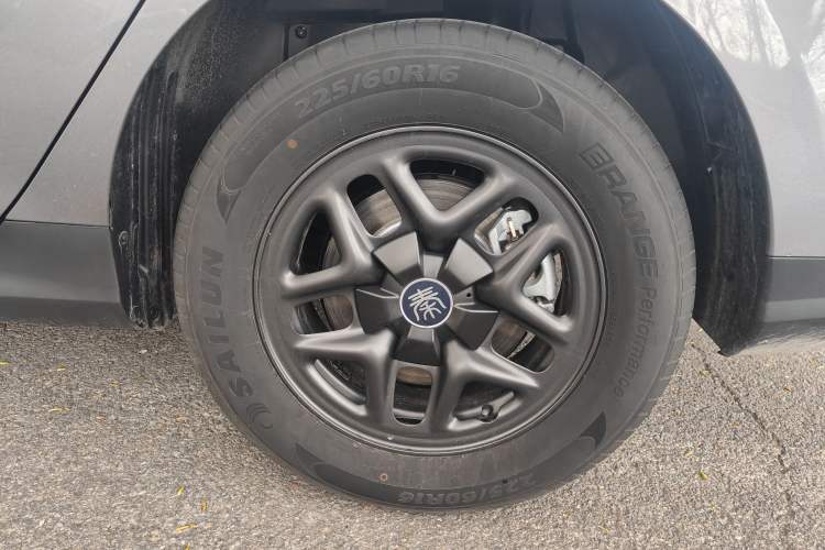 Used BYD Qin PLUS 2025 DM-i Smart Drive 55KM Leading Model