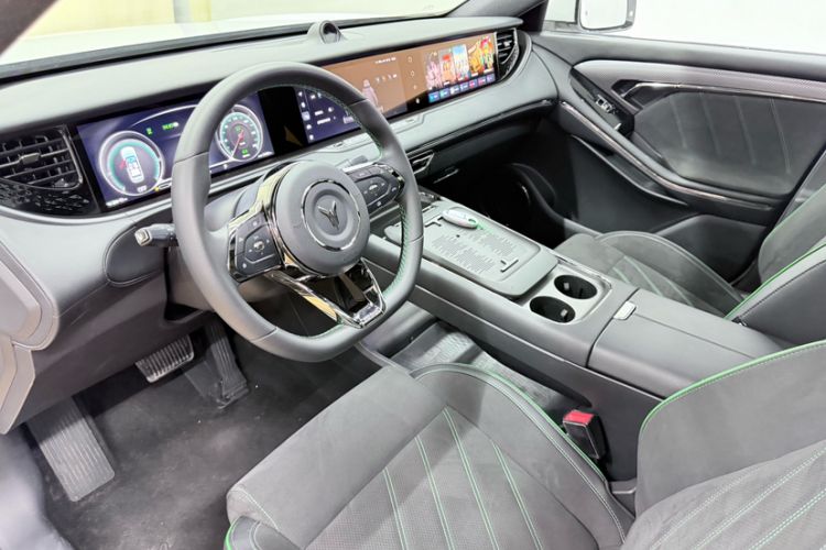 Used VOYAH FREE 2025 318 318 km Rear-Drive Touring Edition Left Front Seat