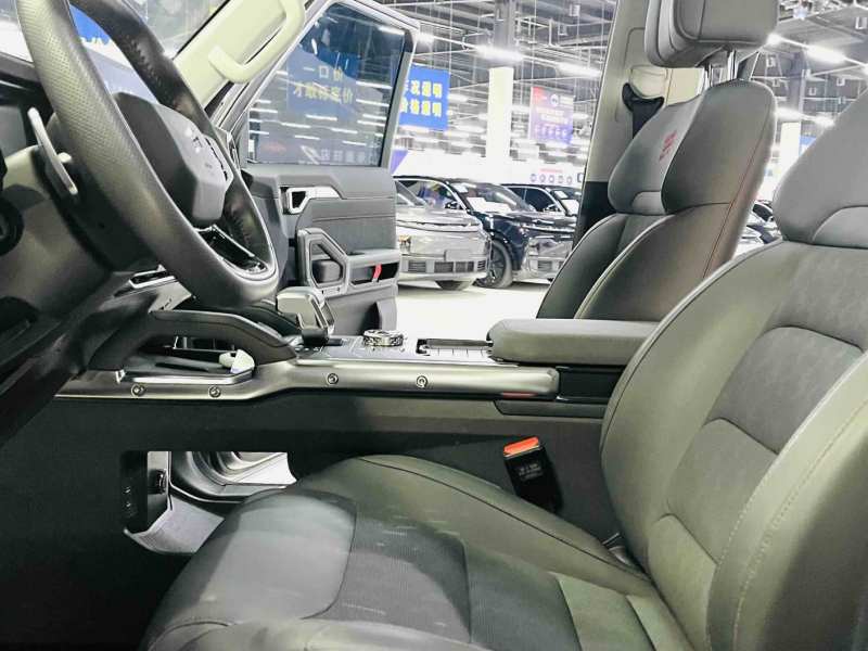Used JETOUR Traveler 2023 2.0T All-Wheel-Drive CrossPRO — 34