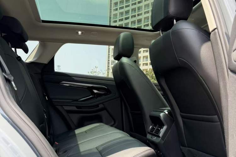 Used Land Rover Range Evoque 2020 249 PS R-DYNAMIC S First-Edition Sport Custom Edition