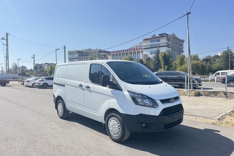 Used Ford Transit 2019 2.0T Diesel Van Short Wheelbase Low Roof 3-Seater China VI Standard
