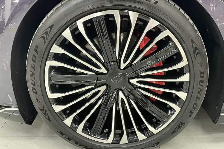 Used Avatr 12 2024 700 Three-Laser Rear-Wheel Drive Luxury Edition Exterior 9