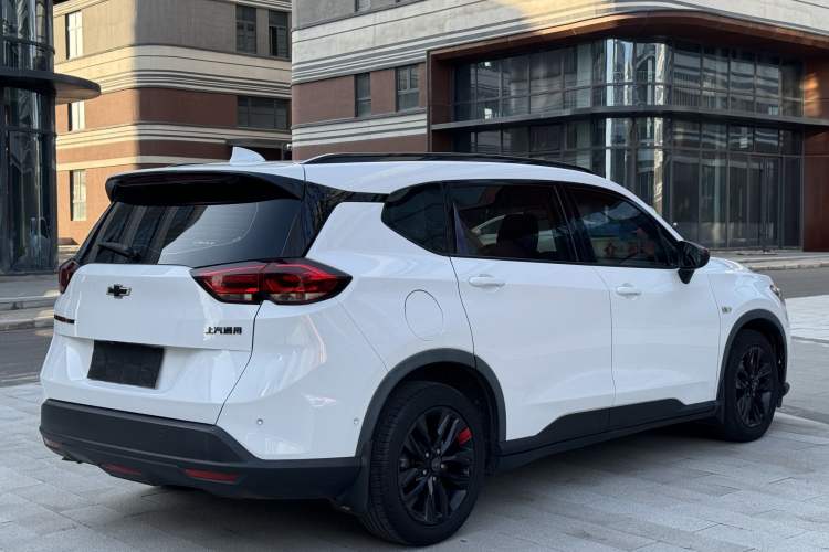 Used Chevrolet Orlando 2018 Redline 530T Automatic Zhaoxiang Edition (5+2 Seating) – China V Standard Exterior 5