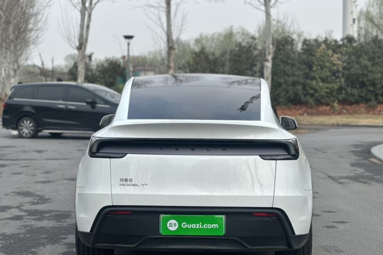 Used Tesla Model Y 2025 Long-Range All-Wheel-Drive Version