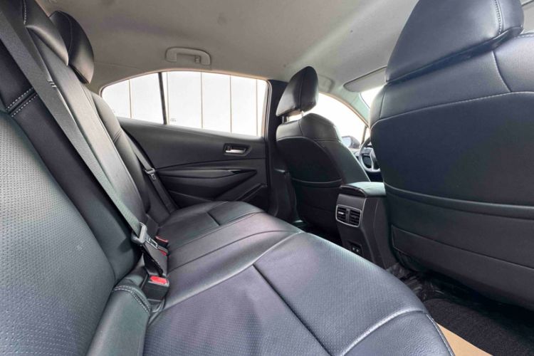 Used Toyota Allion 2021 2.0L Ambition Edition
