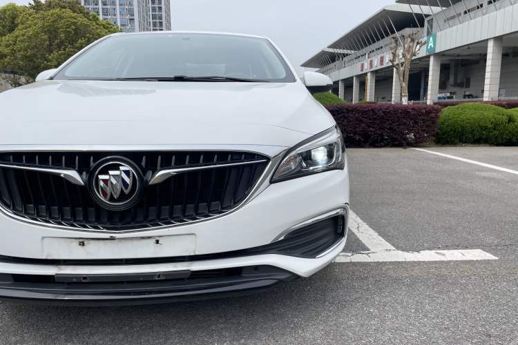 Used Buick Verano 2019 Sedan 20T Dual-Clutch Leading Model
