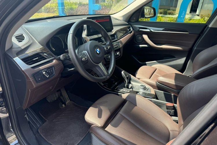 Used BMW X1 2022 Updated xDrive25Li Premium Edition Interior 6