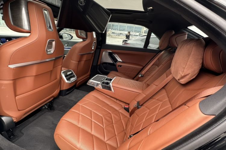 Used BMW 7 Series 2023 Restyled 740Li Luxury Edition M Sport Package