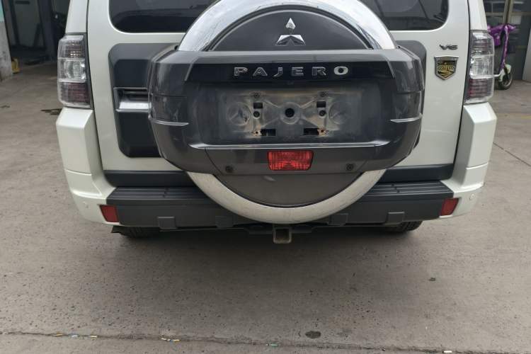 Used Mitsubishi Pajero 2019 3.0L Automatic Comfort Edition
