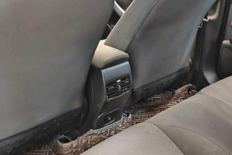 Used Toyota Levin 2022 Facelift TNGA 1.5L CVT Progressive Edition Interior 4