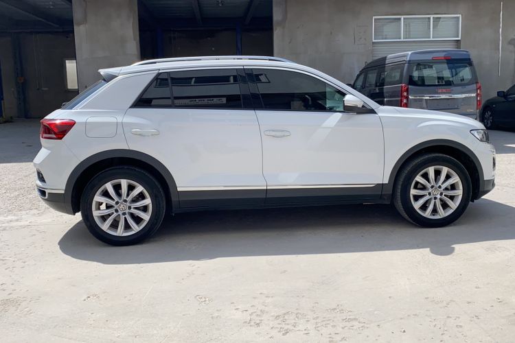 Used Volkswagen T-ROC 2019 280TSI DSG Two-Wheel Drive Advanced Version China VI Standard Exterior 2