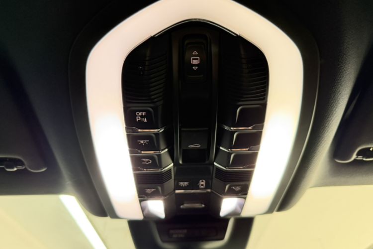 Used Porsche Macan 2022 Macan 2.0T