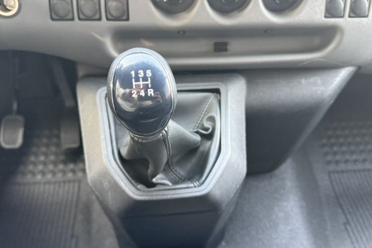 Used JMC Transit 2019 2.8T Commercial Version Short Wheelbase Mid-Roof 6-Seater China VI JX493 Gear Lever