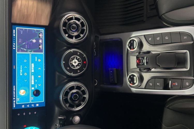 Used Tank 300 2021 Off-Road Edition 2.0T Challenger Interior 7