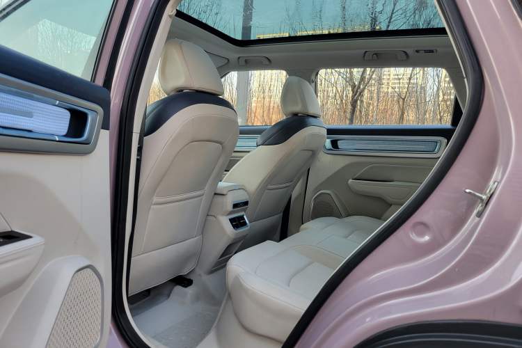 Used Geely Auto icon 2025 Linglong 1.5TD Ruyi Edition Interior 7