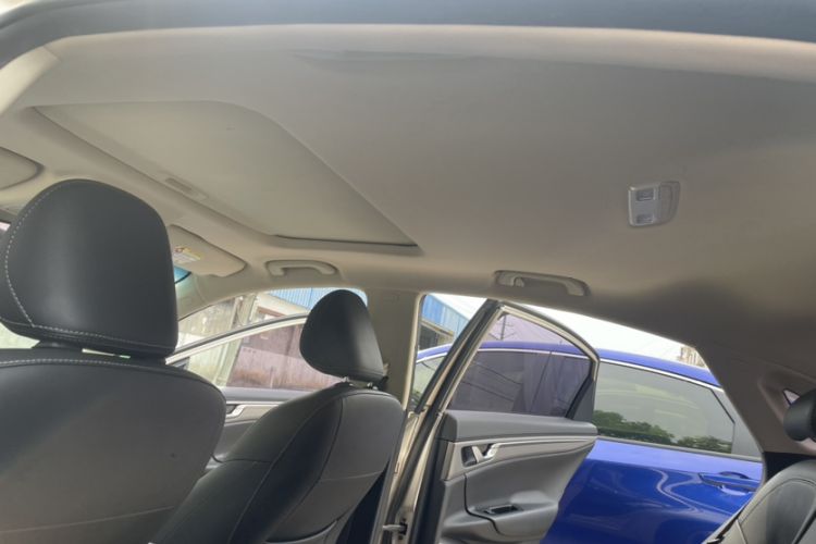 Used Geely Auto Emgrand GL 2017 1.8L Manual Elite Model Interior 7