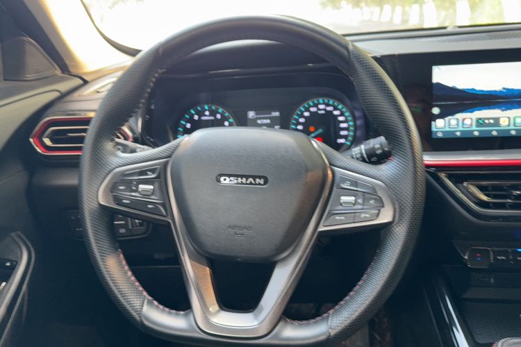 Used Oshan X5 2021 Revised Version 1.5T DCT Luxury Edition
