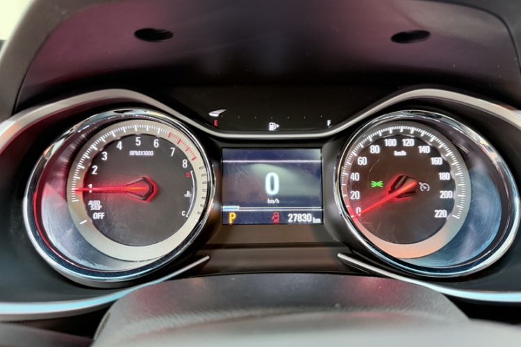 Used Chevrolet Orlando 2019 Redline 530T Automatic Enjoyment Version (5+2 Seating) China VI