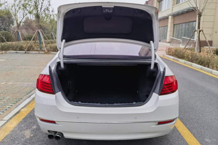 Used BMW 5 Series 2014 525Li Luxury Design Package