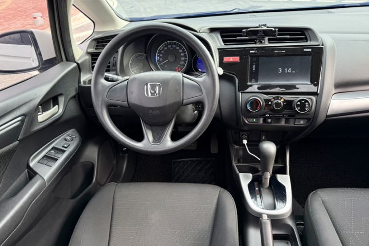 Used Honda Fit 2016 1.5L LXS CVT Comfort Sunroof Version