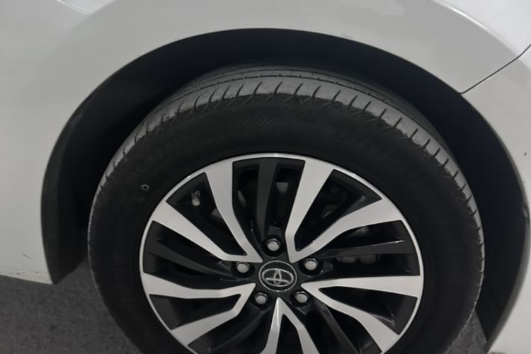 Used Toyota Corolla 2017 Revised Dual-Engine 1.8L E-CVT Luxury Edition