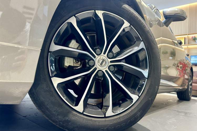 Used Volvo S60 2022 B4 Zhiyi Luxury Edition