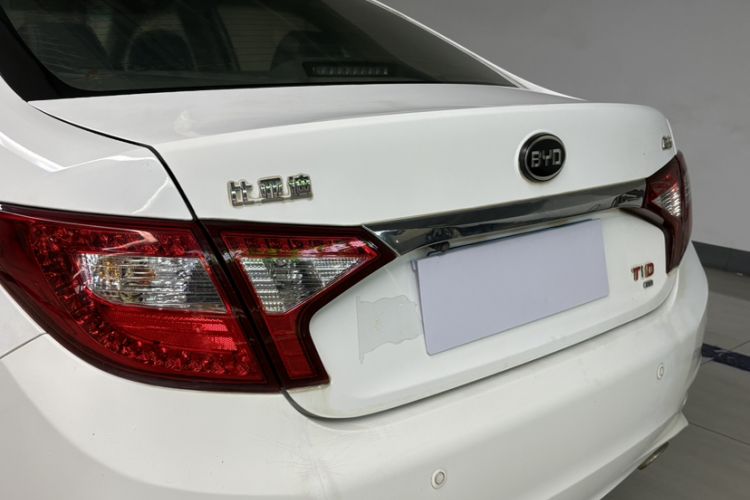 Used BYD G5 2014 1.5TID Automatic Prestige Model