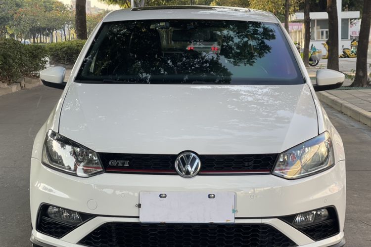 Used Volkswagen Polo 2015 1.4TSI GTI
