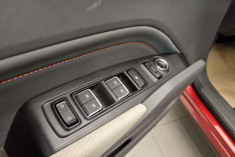 Used Baojun RC-6 2019 1.5T CVT 24-Hour Online Prestige Edition
