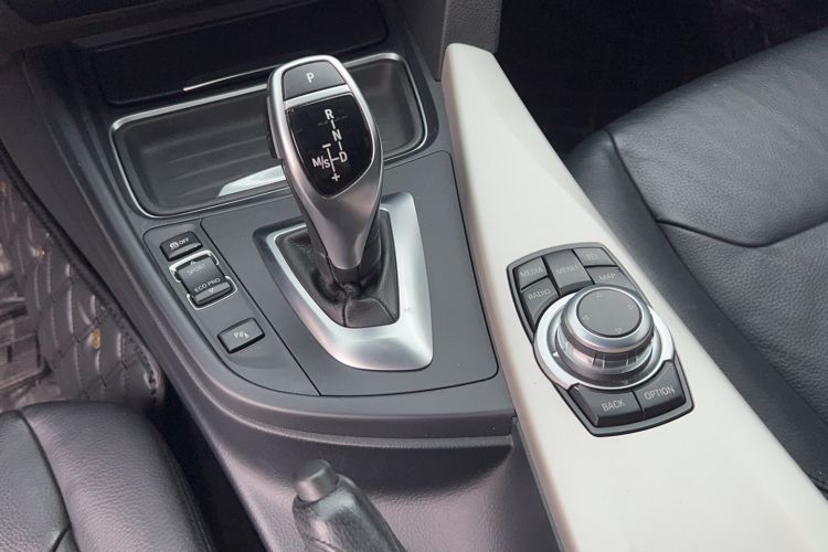 Used BMW 3 Series 2015 328Li Fashion Model
