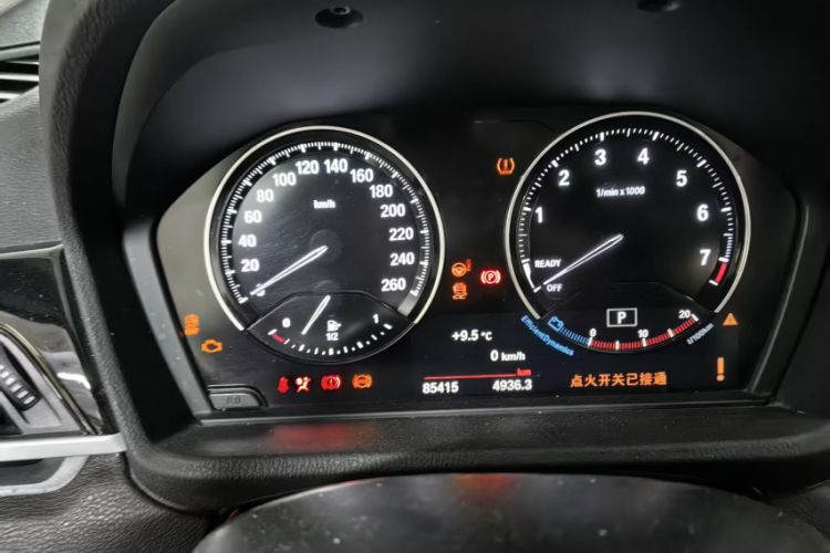 Used BMW X1 2021 sDrive25Li Leading Model Odometer Close Up