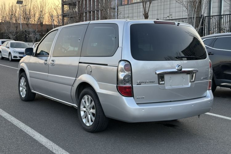 Used Buick GL8 2014 2.4L Executive Edition
