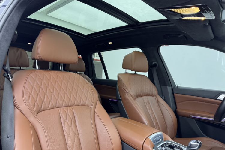 Used BMW X7 2022 xDrive40i Luxury M Sport Package
