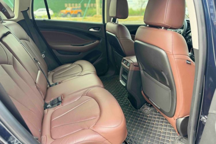 Used Buick Envision 2020 20T Two-Wheel Drive Luxury Model
