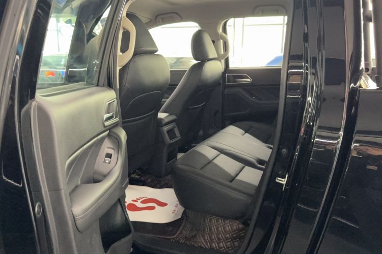 Used Great Wall Poer 2023 2.0T Commercial Version Automatic Diesel Two-Wheel Drive Elite Trim with Long Bed – GW4D20M Interior 2