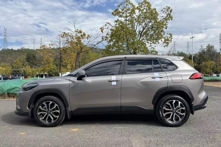 Used Toyota FRONTLANDER 2024 2.0L CVT Luxury Edition
