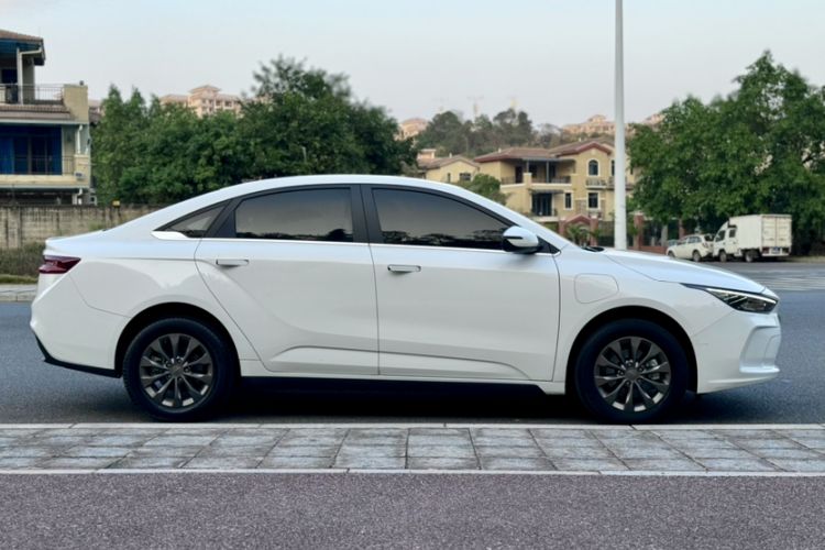 Used Geometry A 2021 Pro Enjoy High-Dimensional Range Edition 430 km A430 Square Version Exterior 9