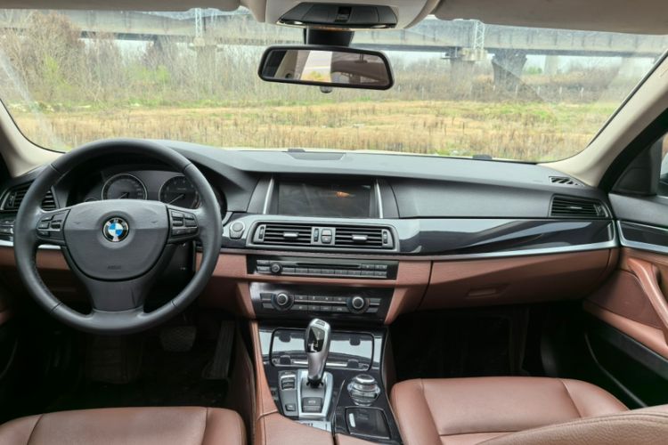 Used BMW 5 Series 2014 520Li Elegant Model