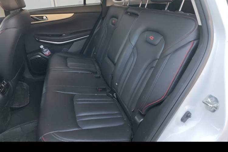 Used CHANGAN CS75 2018 280T Automatic Smart Edition China V Standard Interior 2