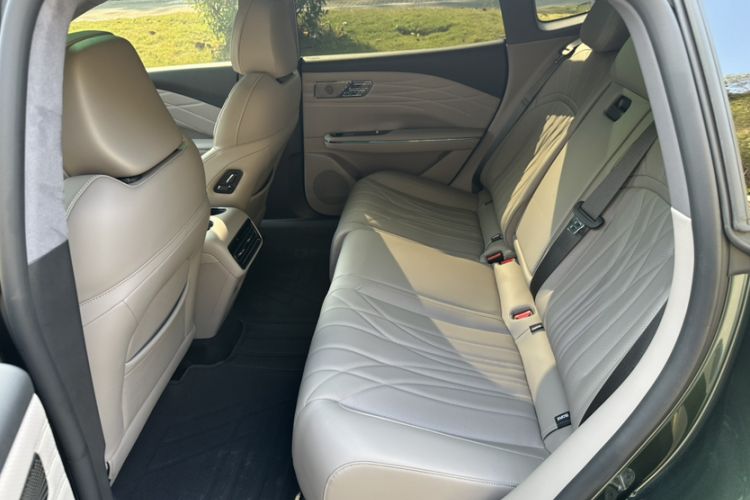 Used Geely Galaxy 8 2025 130km EM-P Starship Edition Interior 3