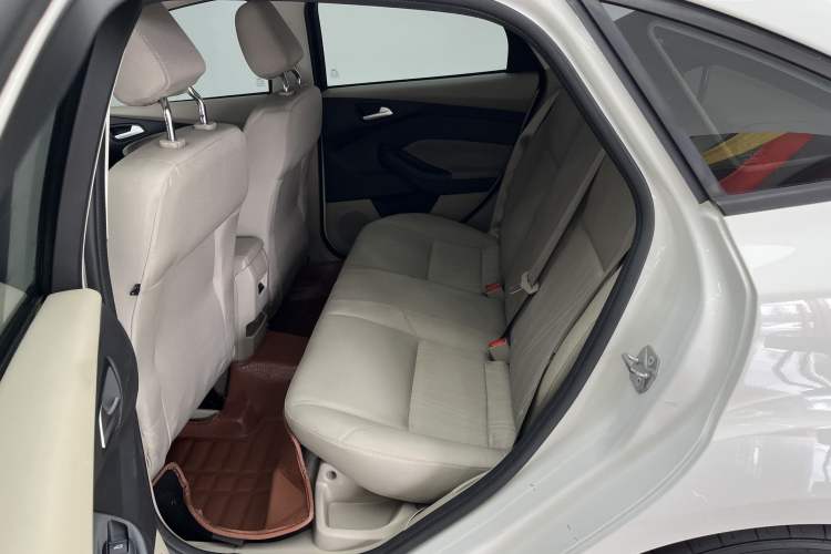 Used Ford Focus 2018 Sedan Classic 1.6L Manual Comfort Plus SmartDrive Edition