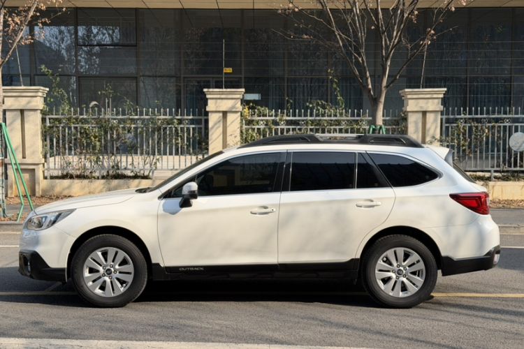 Used Subaru Outback 2016 2.5i Luxury Navigation Edition
