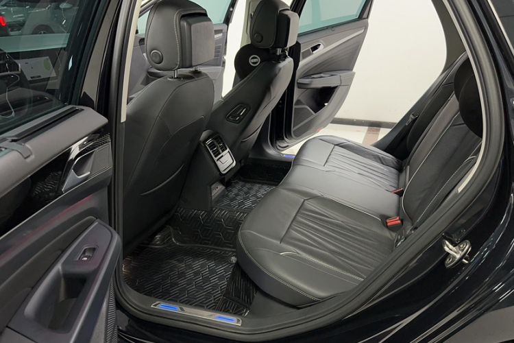 Used Volkswagen Passat New Energy 2022 430 PHEV Hybrid Luxury Edition Interior 5